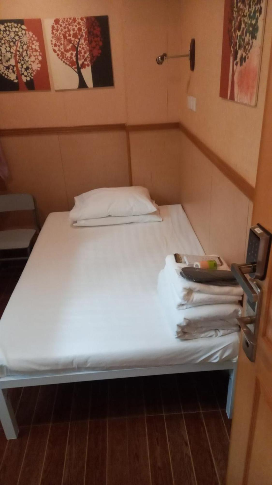 New Garden Hostel Hong Kong Exterior photo