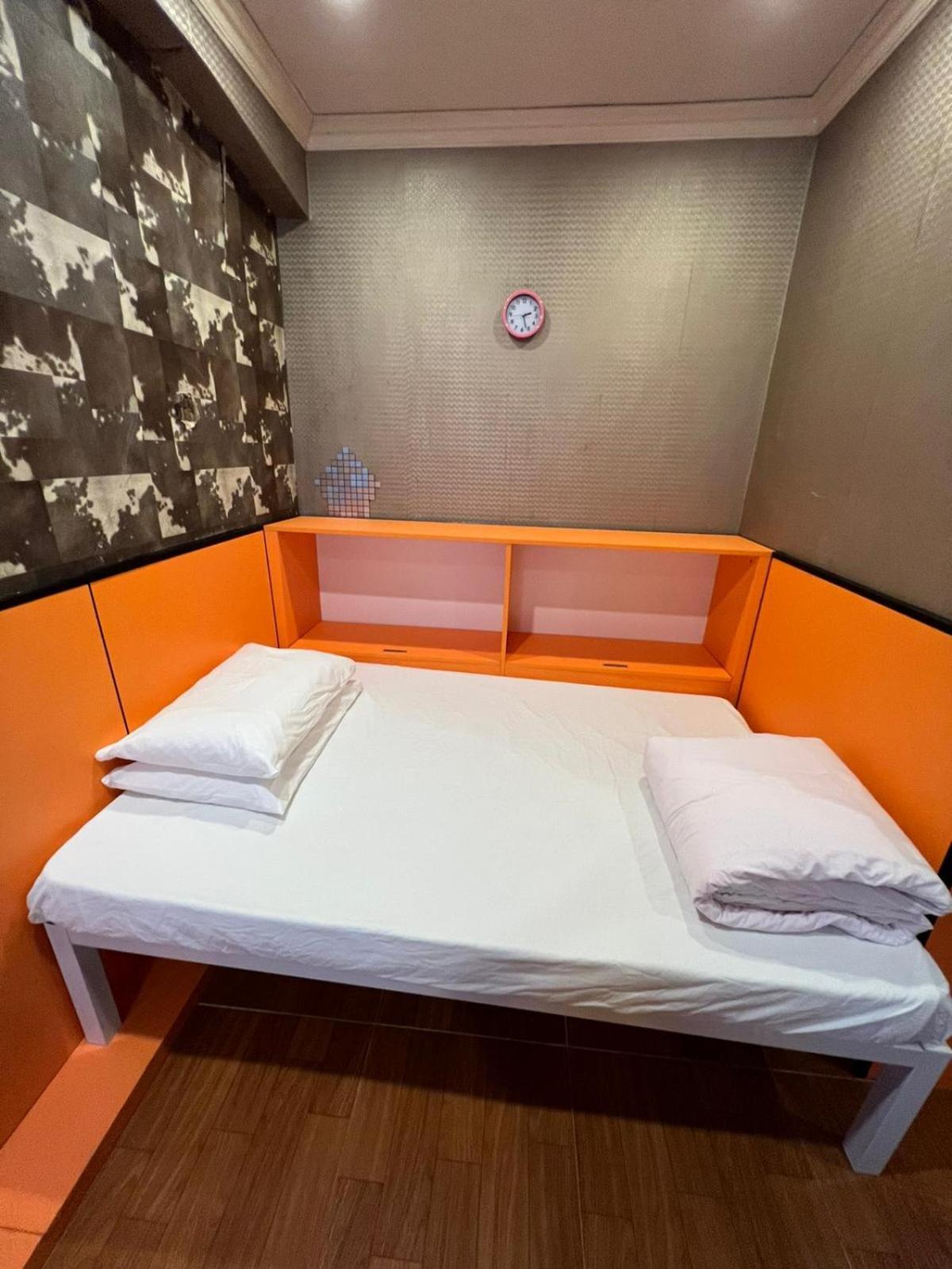 New Garden Hostel Hong Kong Exterior photo