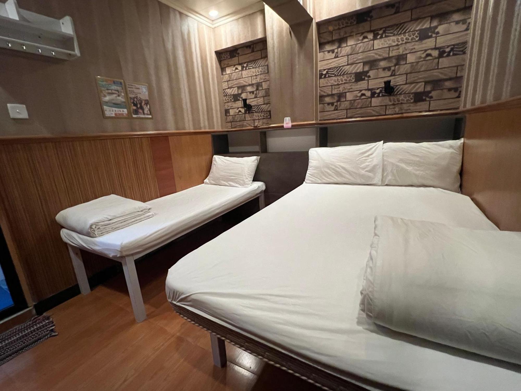 New Garden Hostel Hong Kong Exterior photo