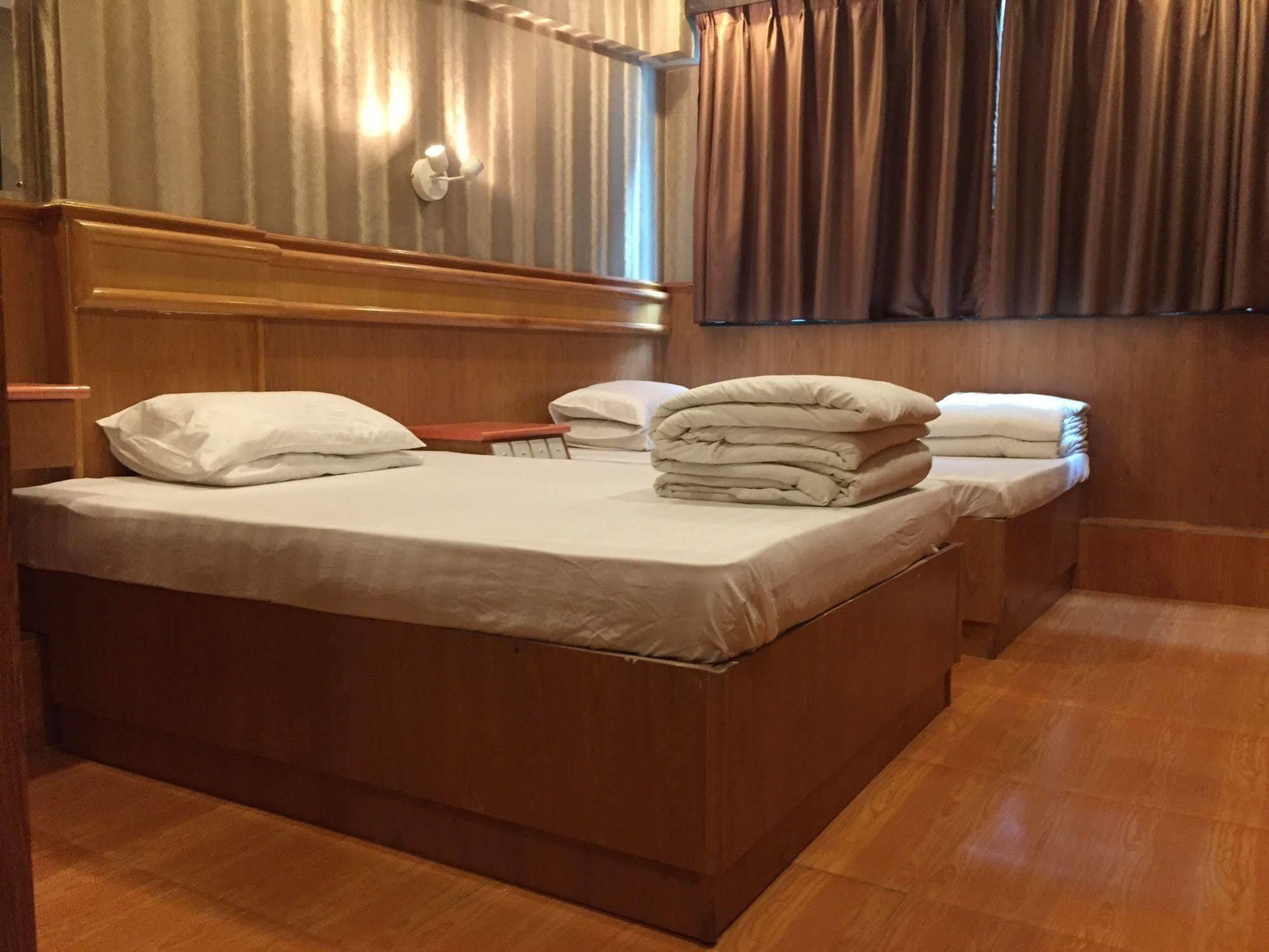 New Garden Hostel Hong Kong Exterior photo